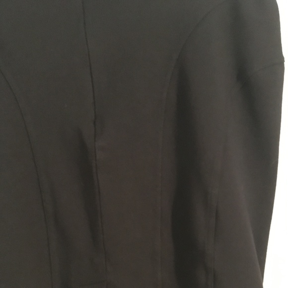 EUC Black Skirt sz L made by XINLONG GARMENT CO. - Picture 4 of 10